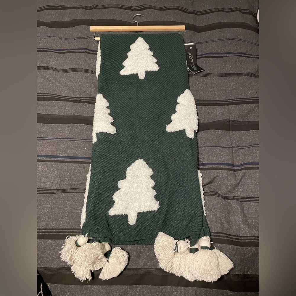 Rachel Zoe Christmas Tree Decorate Throw NWT!